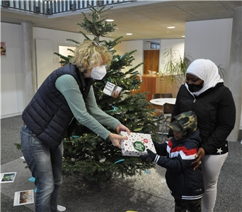 Aktion Weihnachtsengel Übergabe Aktion Weihnachtsengel Übergabe