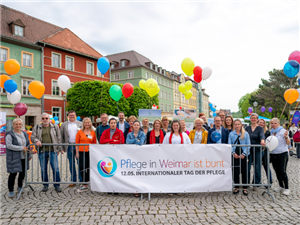 Team des APZ St. Elisabeth mit anderen Pflegeeinrichtungen aus Weimar zum internationalen Tag der Pflege