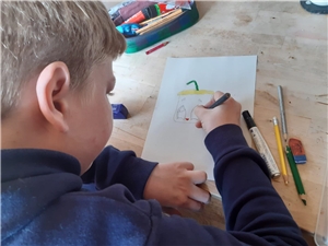 Als Zuckerl zu jedem Herzensbrief gibt es auch eine Kinderzeichnung: Sebastian malt.