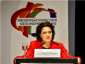 Niedersachsens Sozial- und Gesundheitsministerin Dr. Carola Reimann