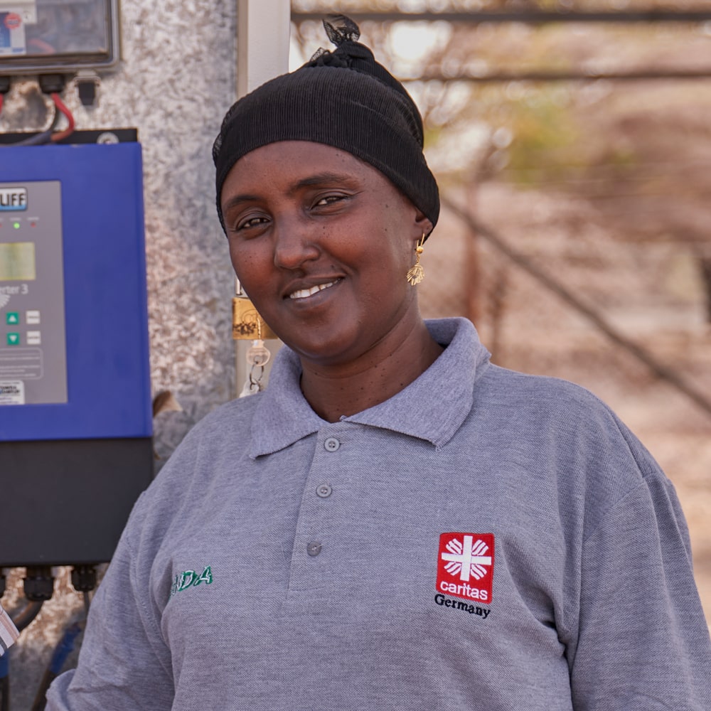 Amina Isako arbeitet als Wasseringenieurin.