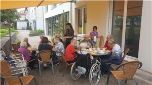 Betreuungsgruppe Terrasse Betreuungsgruppe Terrasse