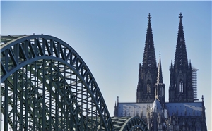 Köln Bild vom Kölner Dom und Teil der Brücke