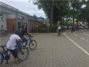 Fahrsicherheitstraining 1 Fahrsicherheitstraining 1