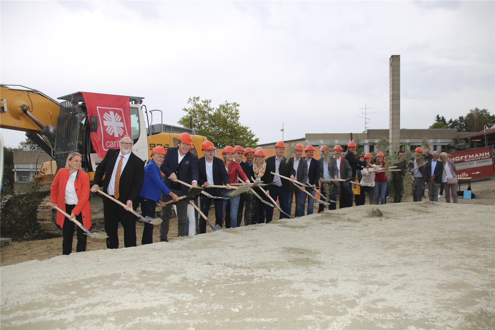 Spatenstich für Um und Neubau der Zentren Don Bosco und St Severin