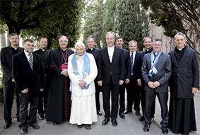 Regensburger treffen em Papst 2