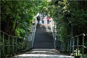 Treppenaufstieg der sich an vielen Halbhöhenlagen in Stuttgart befindet