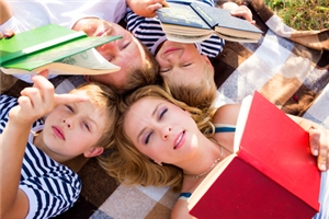 Familie © Kyrylo Grekov - Fotolia.com.jpg Familie