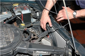 Auto-Reparatur Auto-Reparatur