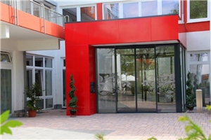 Eingang Altenzentrum Eingang Altenzentrum