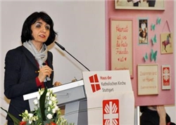 Landtagspräsidentin Muhterem Aras bei ihrem Vortrag. Jahresauftakt