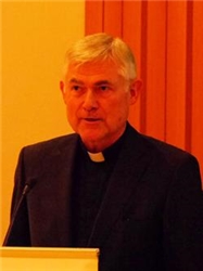 Weihbischof Bernd Uhl