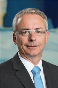 Dr. Christoph Schnaudigel