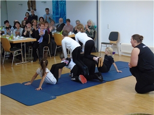 Dankeschönfeier 2018 Kinder bilden eine Pyramide