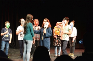 Theater eine Gruppe Kinder auf der Bühne
