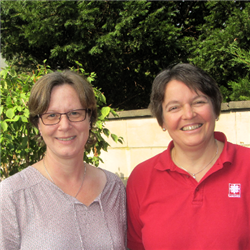 Jeanette Schneider und Claudia Dewald-Haas, Leitungsteam der Caritas Sozialstation Viernheim Portraits Frau Jeanette Schneider und Frau Claudia Dewald-Haas