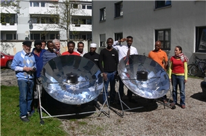 Solarkocherbaukurs der ZRB Südbayern Solarkocherbaukurs1