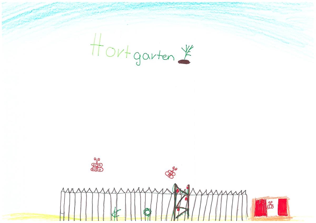 Kinderzeichnung eines eingezäunten Gartens mit vielen Schmetterlingen (AGkE)
