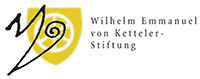 Logo aus Wappen mit Mainzer Rad, Handzeichen des Bischofs von Ketteler und Schriftzug mit Namen der Stiftung