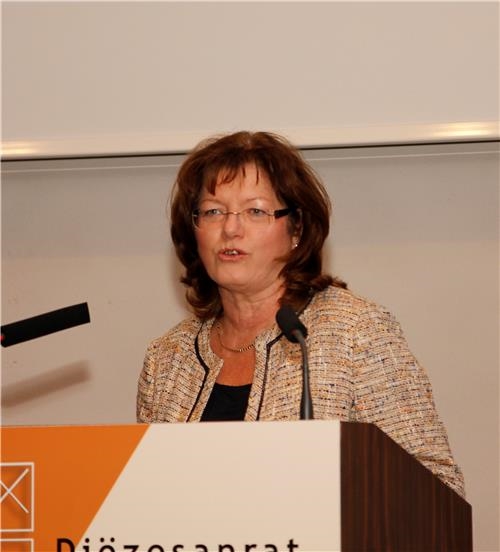 Diözesanratsvorsitzende Hildegard Schütz wirbt für sachliche Information.  (Bernhard Gattner)