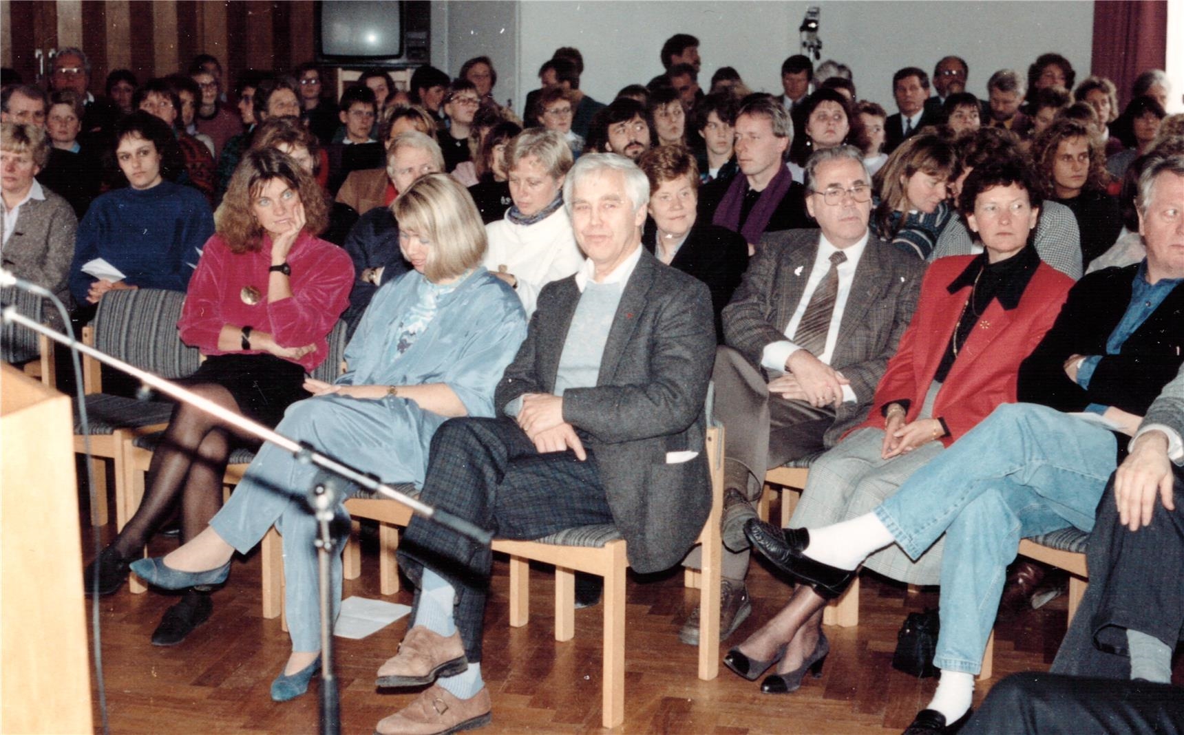Am 6. November 1991 feierte der Verband das 20-jährige Bestehen der Erziehungsberatungsstelle. 
