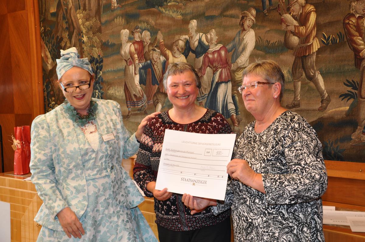 CKD-Kleiderladen_Leuchtturm