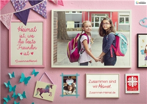 Zusammen Heimat: Plakat Schule Zwei Schülerinnen