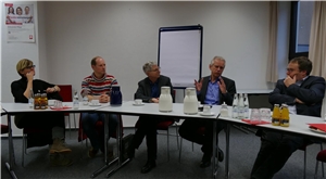Bundestagsabgeordneter Oliver Krischer informiert sich über E-Mobilität in Caritas-Pflegestationen