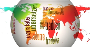 Weltkarte mit dem Wort 'Übersetzen' in mehreren Sprachen