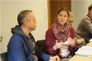Azubi-Blog1 Azubis diskutieren über Beiträge für ihren Blog