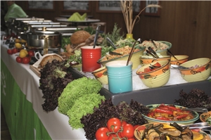 Buffet im Marché Leckeres Buffet im Marché Patagona im Tierpark