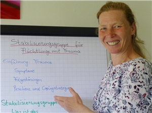 Madeleine Strasdat, Mitarbeiterin des HIFF-Projekts des Caritasverbands für die Diözese Augsburg in Donauwörth, und Leiterin der „Stabilisierungsgruppe für Flüchtlinge mit Trauma“.