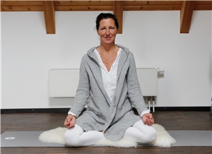 Yoga-Sitz mit Kerstin Kastenhofer