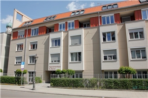 Das heutige Appartementhaus St. Marien der Marienheimstiftung am Kitzenmarkt in Augsburg.