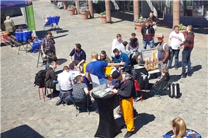 Jugendliche in Aschaffenburg informieren sich über Europa Jugendliche in Aschaffenburg informieren sich über Europa