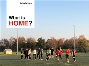 Jugendliche beim Fußballturnier in Taufkirchen Jugendliche beim Fußballturnier in Taufkirchen