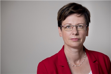 Prof. Dr. Ulrike Kostka_Querformat