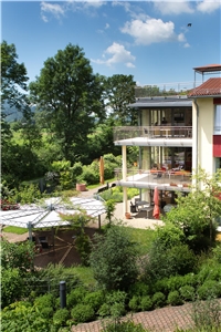 Oskar-Saier-Haus Außenansicht Südseite Oskar-Saier-Haus Außenansicht Südseite