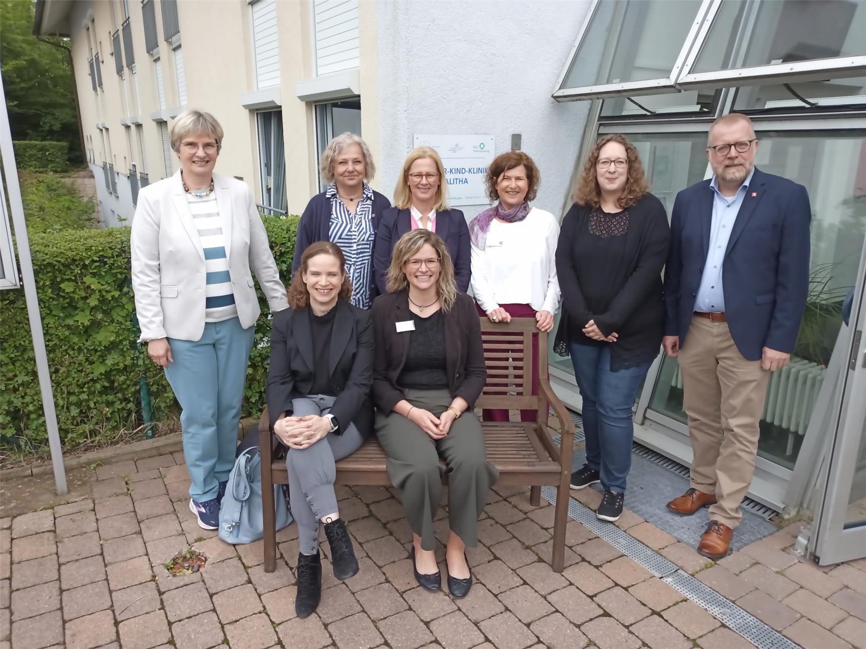 Schirmherrin besucht die Mutter-Kind-Klinik Talitha