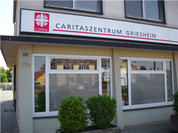 Eingangsbereich des Gebäudes des Gemeindepsychiatrischen Zentrums Griesheim