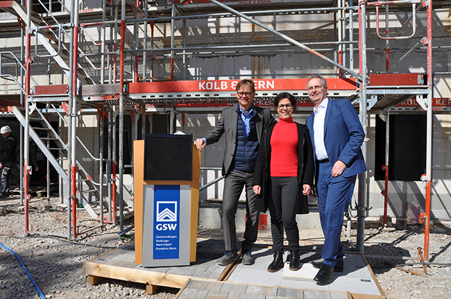 Phillip John - Geschäftsführer GSW, Stefanie Rhein - Direktorin Caritasverband Darmstadt e. V., Carsten Helfmann - Bürgermeister Eppertshausen