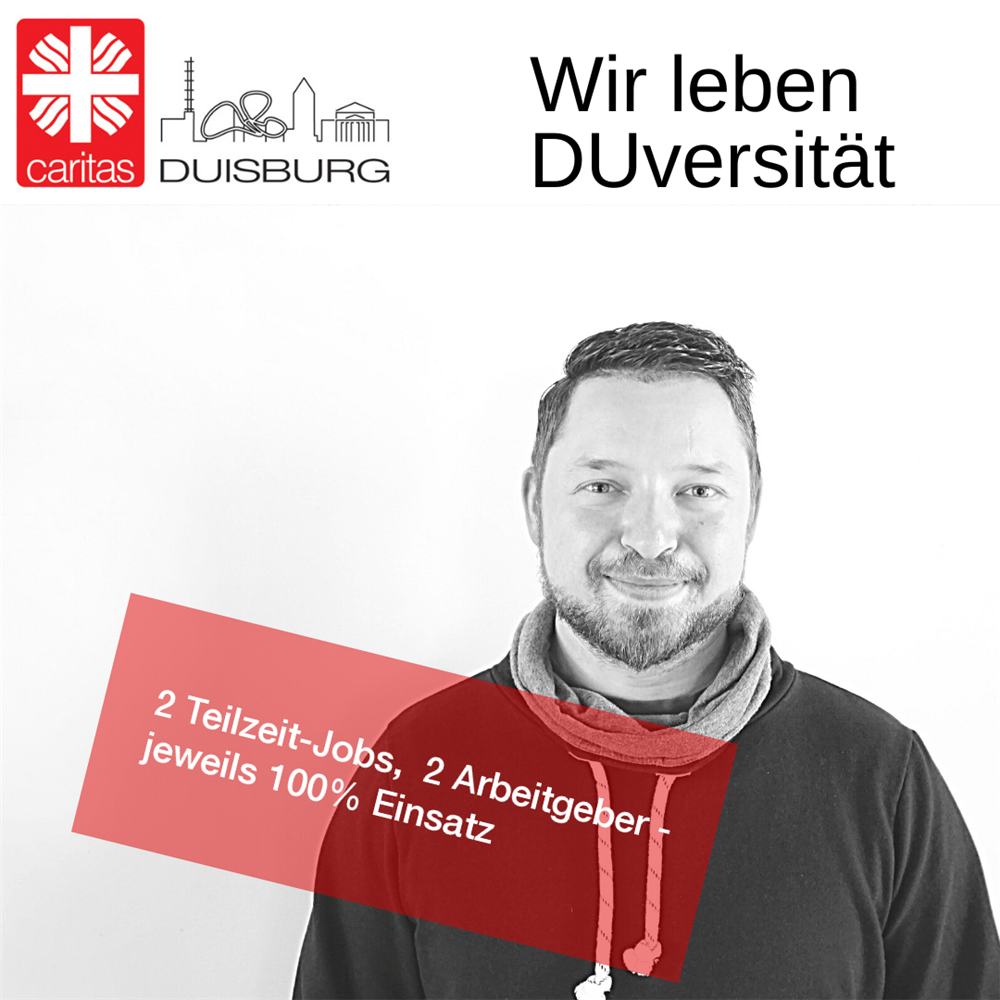 Mitarbeiter Henning mit Banner-Spruch 