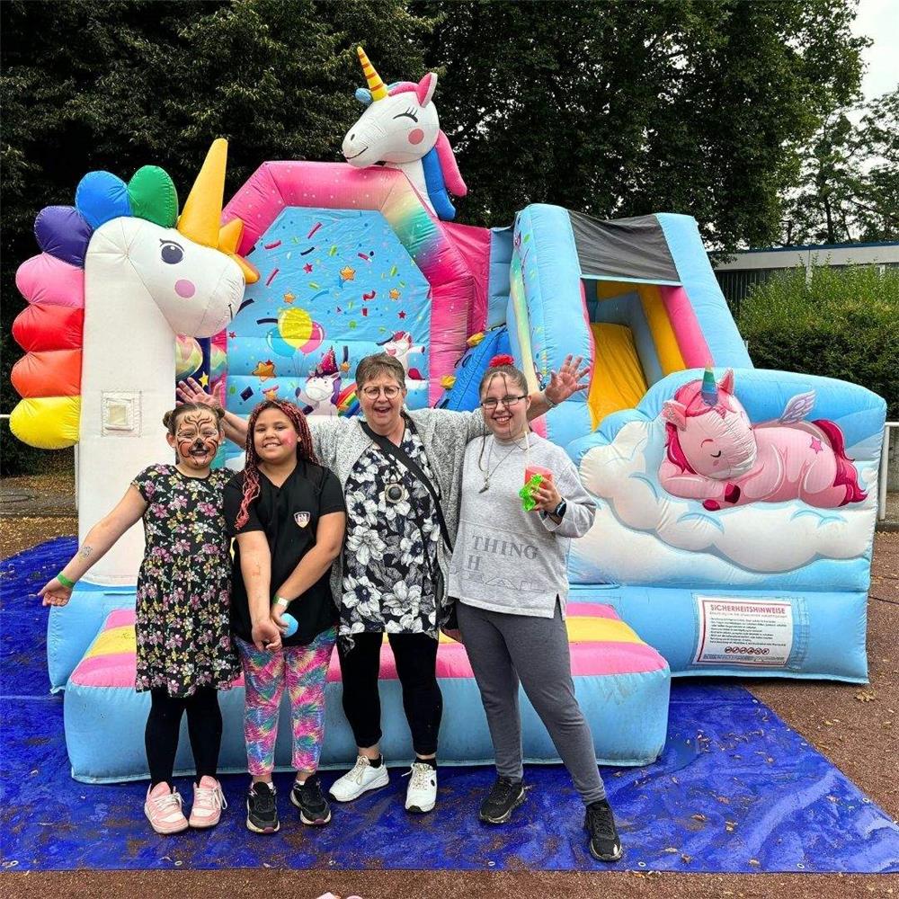 Eine tolle Hüpfburg im Schifferkinderheim!