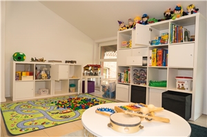 Villa Kunterbunt: hier finden kreative und hauswirtschaftliche Angebote für Kinder statt.