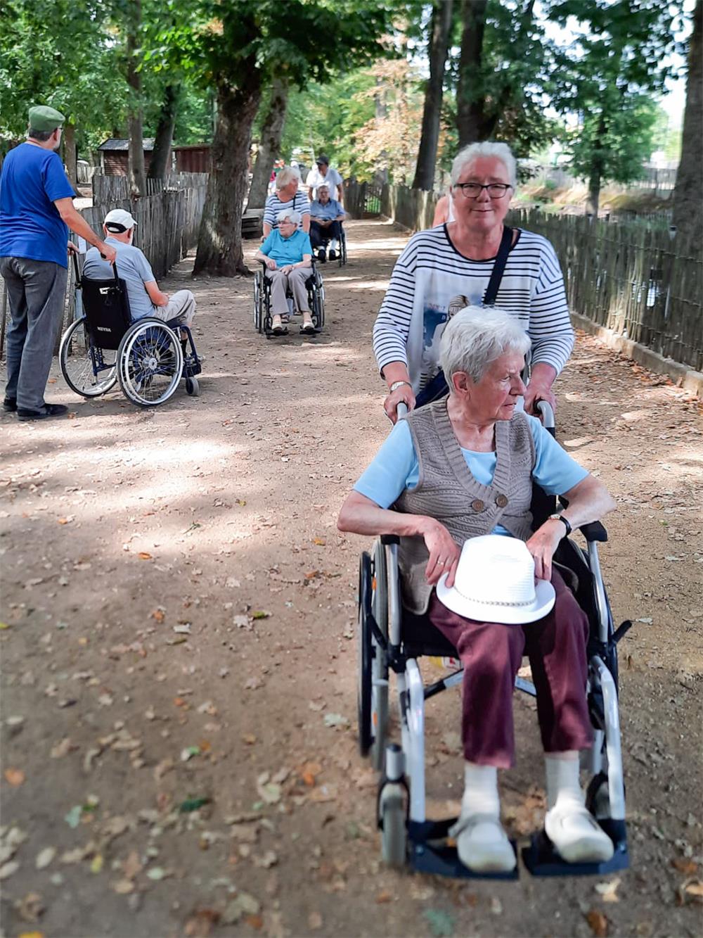 Rolli-Gruppe des Katharinen-Hauses sucht ehrenamtliche Verstärkung