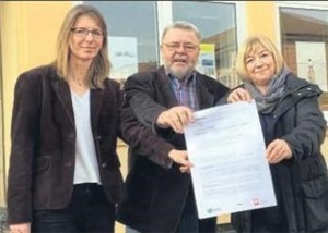 Caritas befragt Senioren Quartiersentwicklerinnen und Bezirksvorsteher mit dem Fragebogen