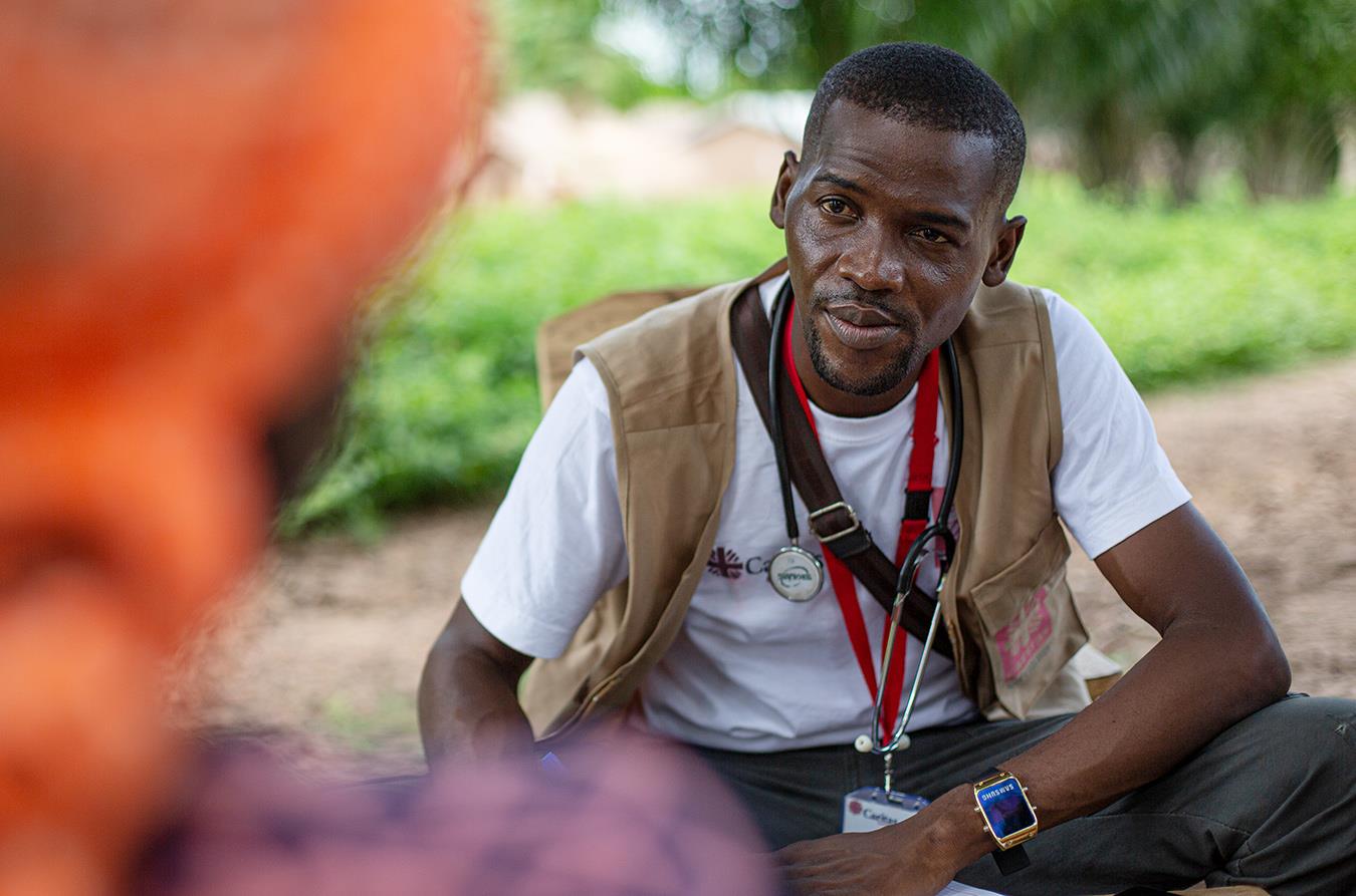 Kévin Mandakone von der mobilen Klinik der Caritas in der Zentralafrikanischen Republik