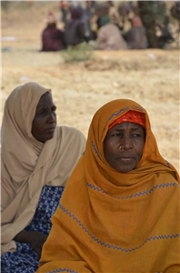 Nigeria: Yafanna Babagana lebt in Nigeria nahe des Tschadsees. Der Staat hat sich aufgrund der Terror-Krise aus der Region weitgehend zurückgezogen. Von der Caritas erhält sie dennoch Unterstützung.