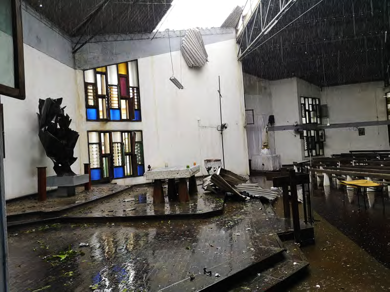 Zerstörte Kirche in Mosambik