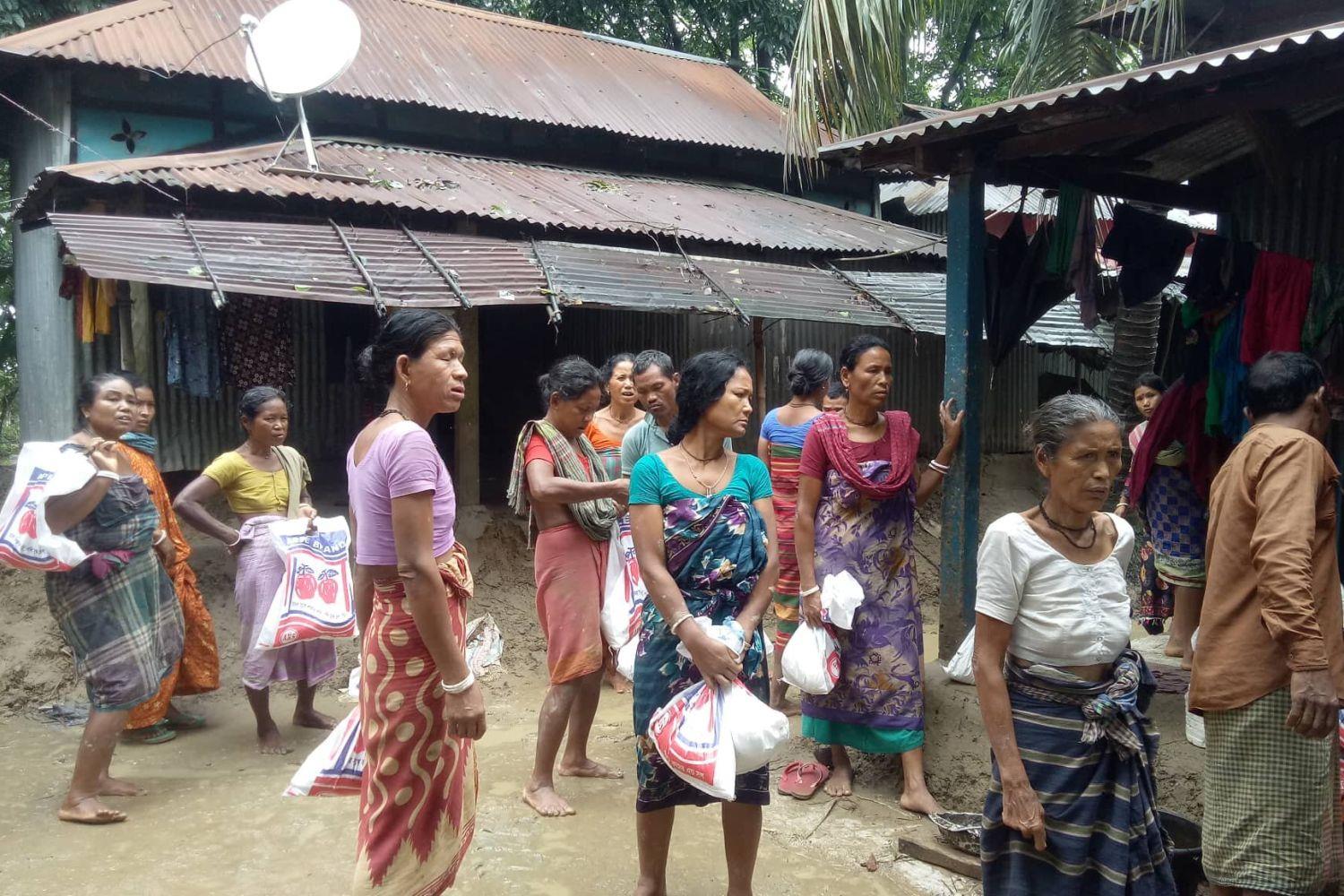 Nothilfe nach Überschwemmungen in Bangladesch
